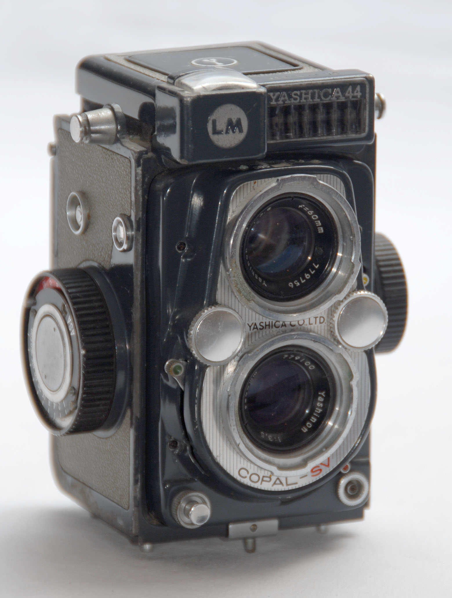 YASHICA 44 LM